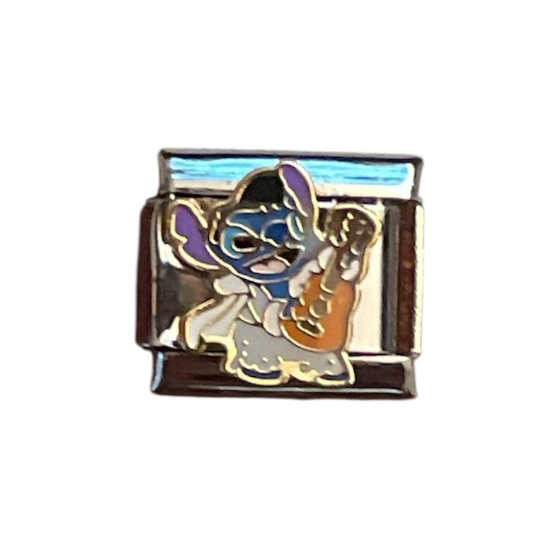 ! New ! Alien w/ Guitar