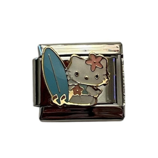 Hello Kitty Surfing
